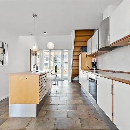 1170-romo-gulirisvej-170 Lejlighed *